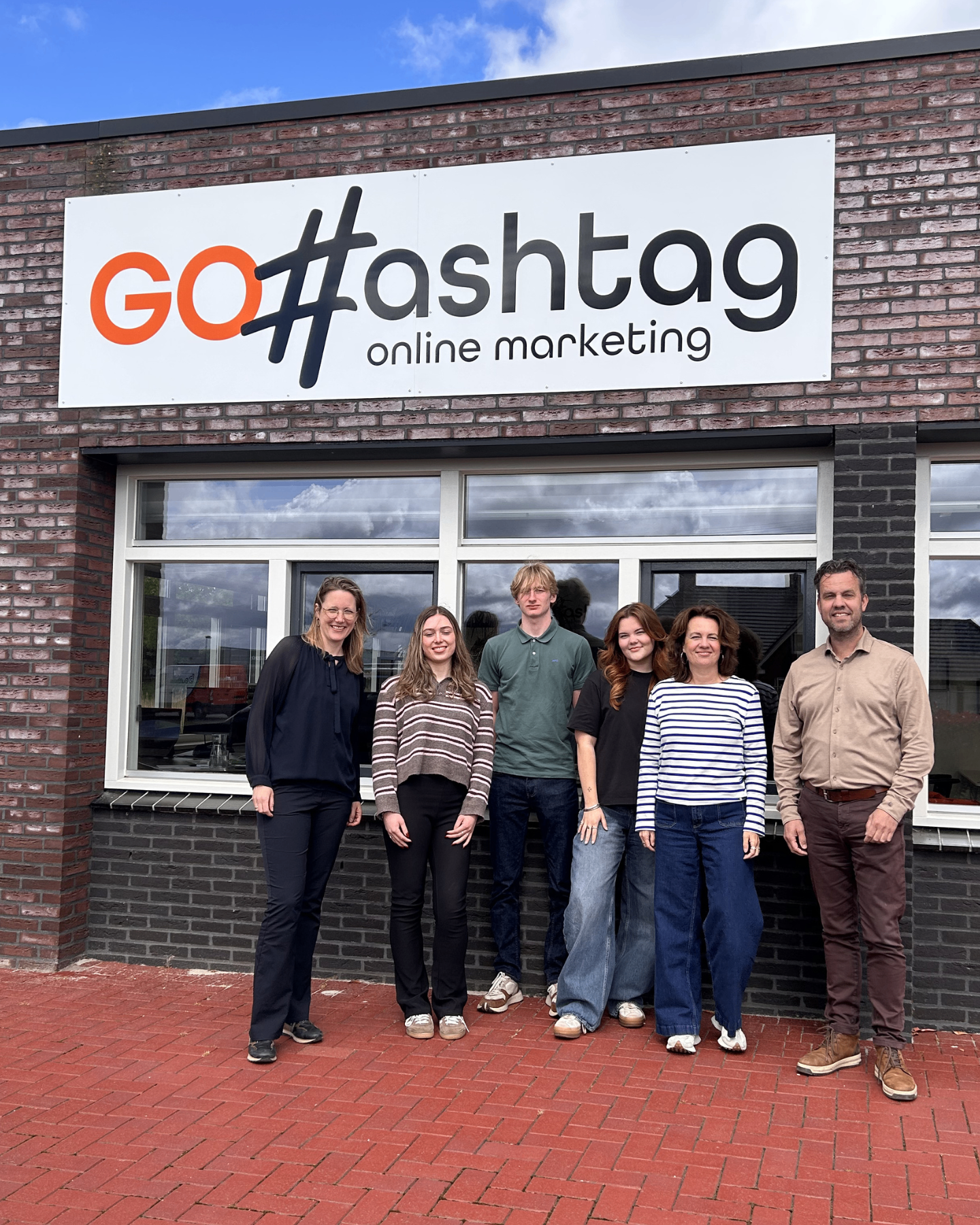 Het GoHashtag team werkt samen aan campagnes
