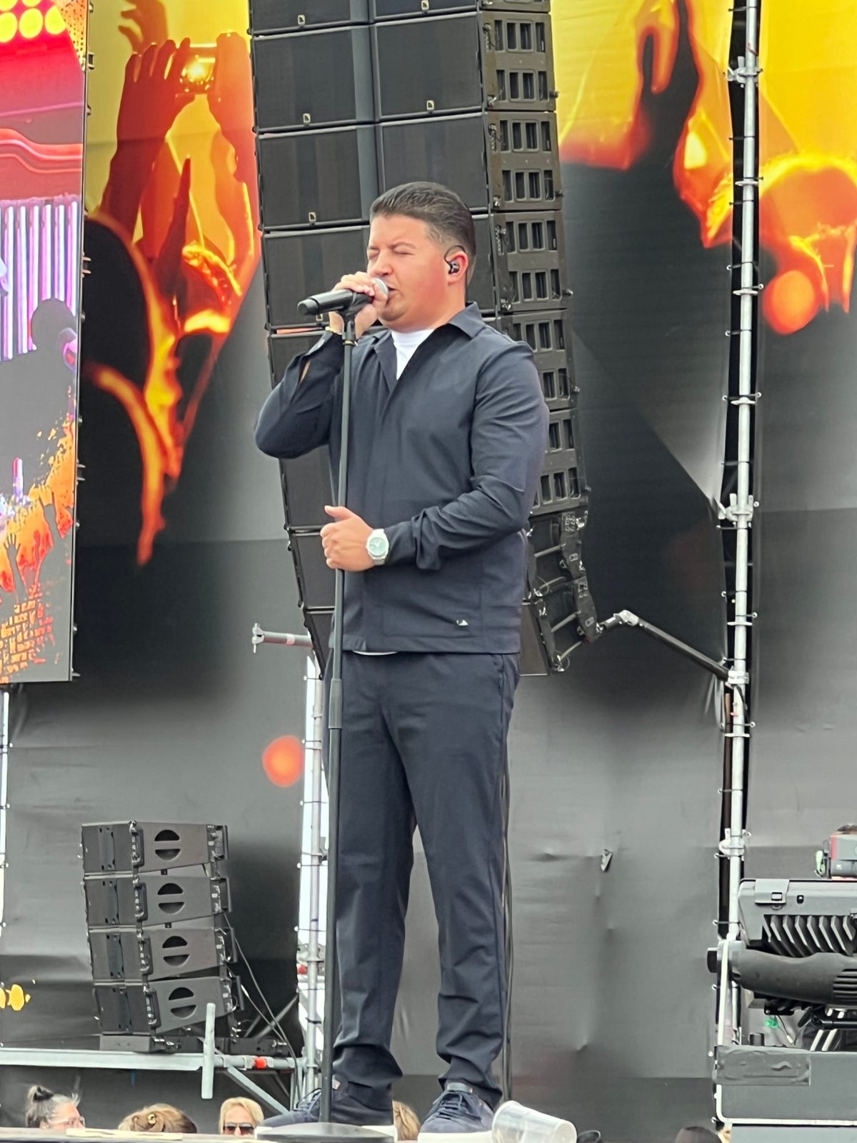 Marco Schuitmaker op het podium van Boerenrock Festival 2026