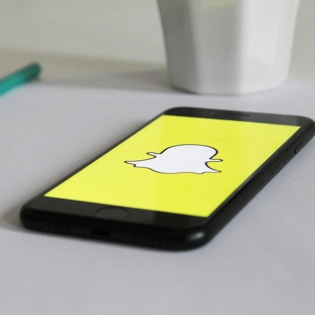 Snapchat logo op telefoon